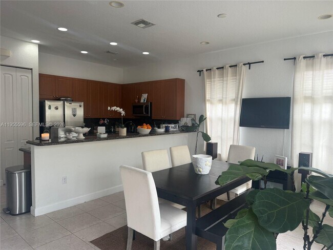 Building Photo - 14602 SW 11th St