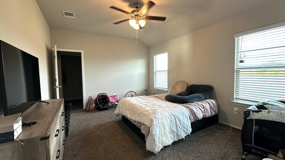 Building Photo - 2518 Merganser Dr