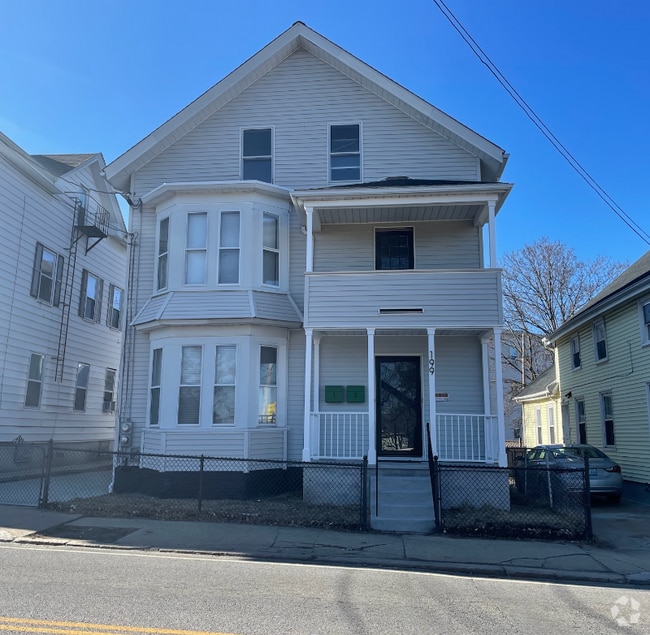Building Photo - 199 Pawtucket Ave