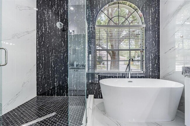 Building Photo - 28335 Glade Fern Ct