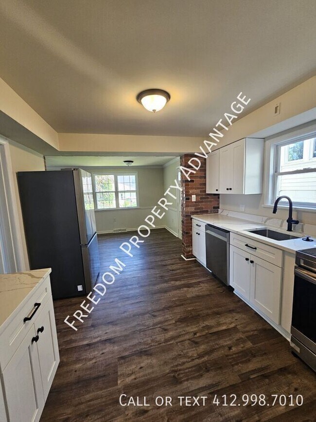 Building Photo - 462 McKinley Ave