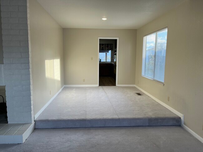 Building Photo - 3164 Brandywine Dr