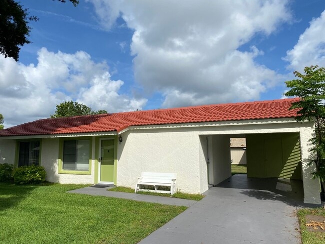 Building Photo - 10116 Fairtree Ln