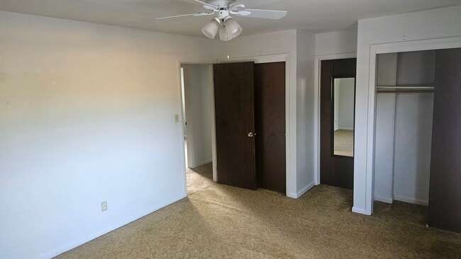 Building Photo - 2601 Meadowlark Ave