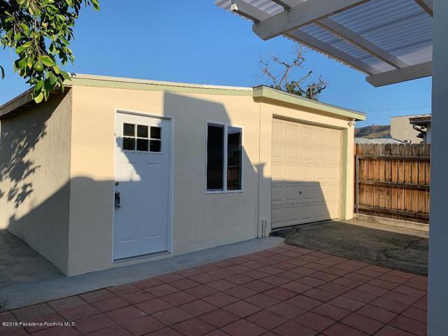 Building Photo - 10526 Langmuir Ave