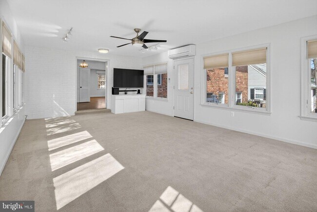 Building Photo - 5405 Ridgefield Rd