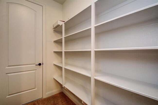 Building Photo - 106 Bella Sole