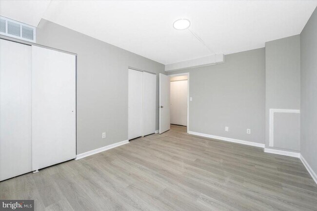 Building Photo - 4410 Oglethorpe St