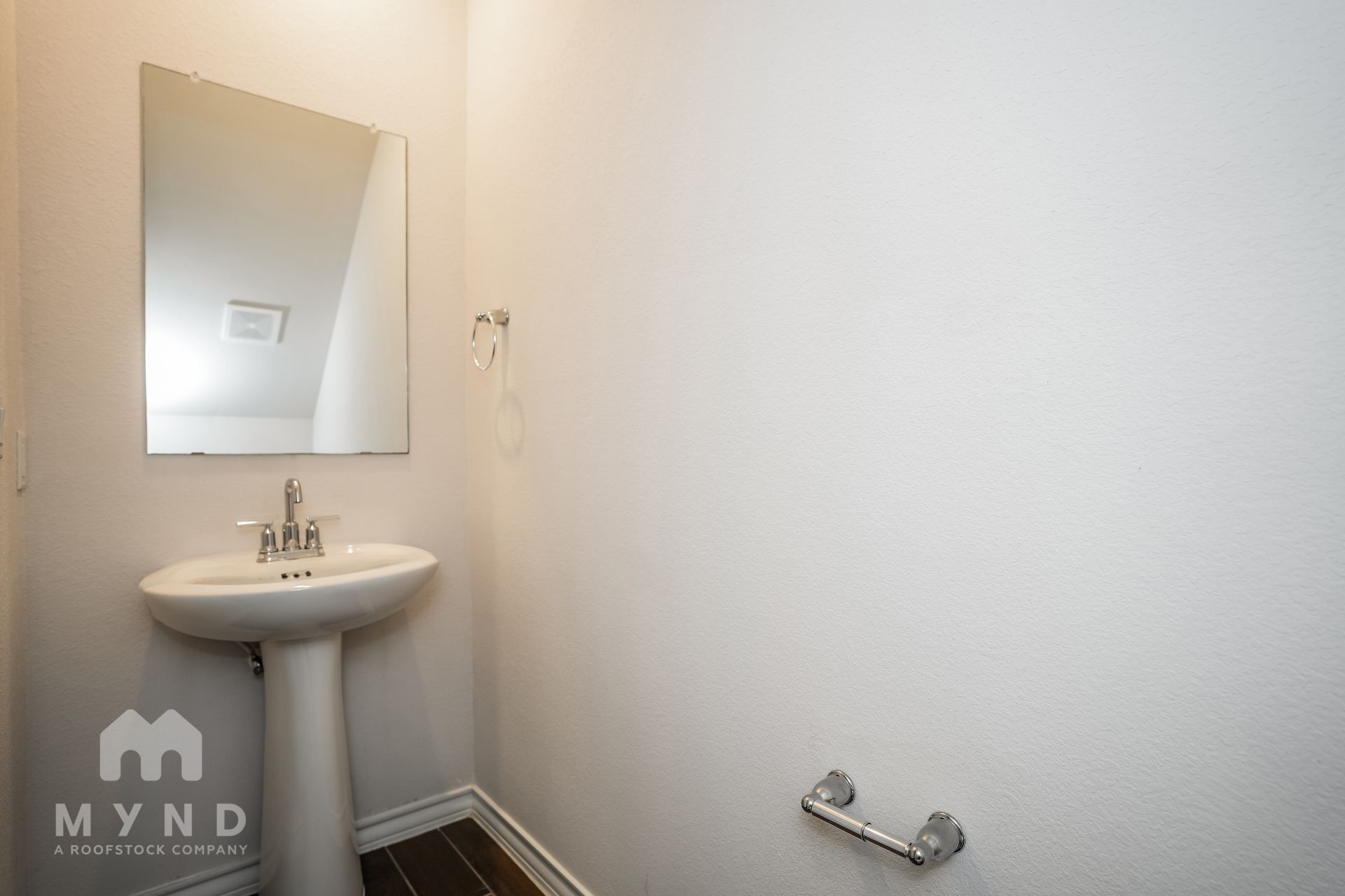 Building Photo - 2909 Salvidar Bend