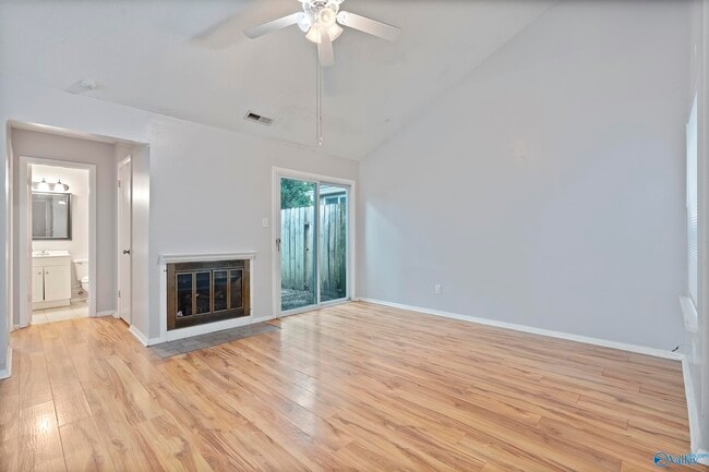 Building Photo - 120 Briargate Ln