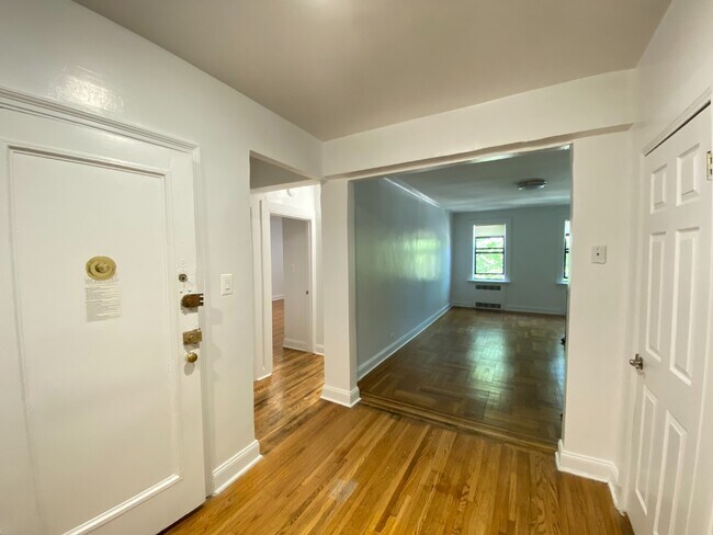 Building Photo - 300 Ocean Pkwy