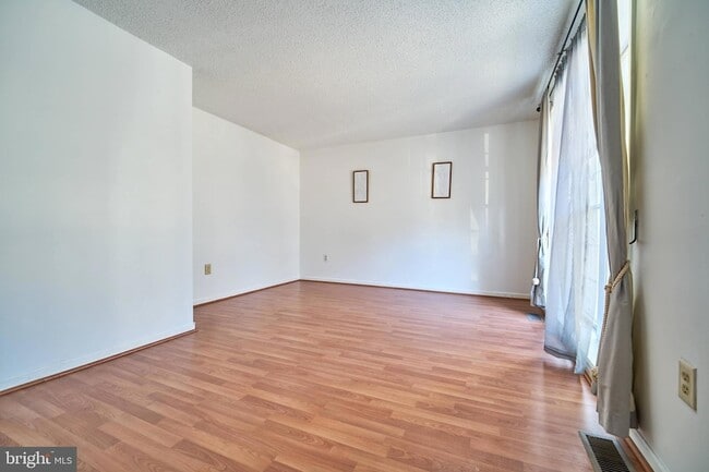 Building Photo - 1756 Jacobs Meadow Dr