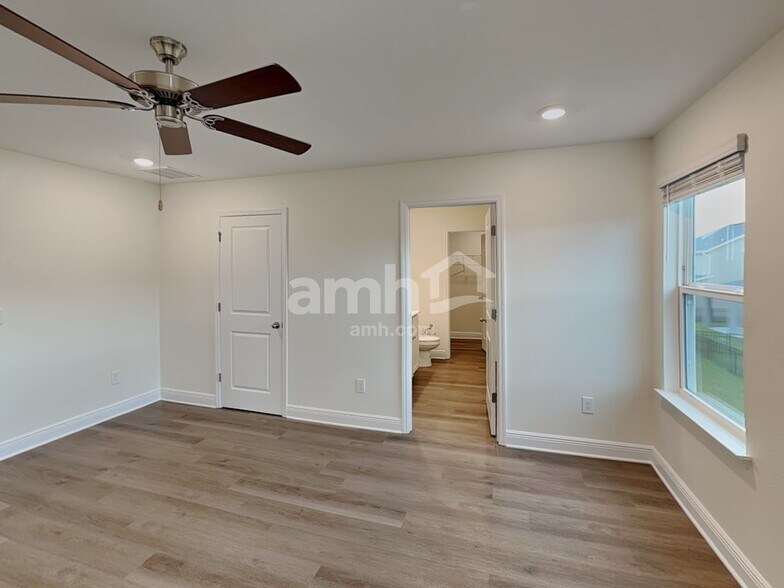 Building Photo - 5986 Pinewood Ests Dr
