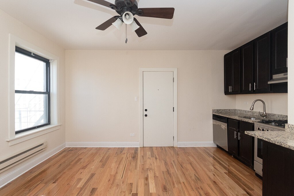 Building Photo - 618 W Patterson Ave