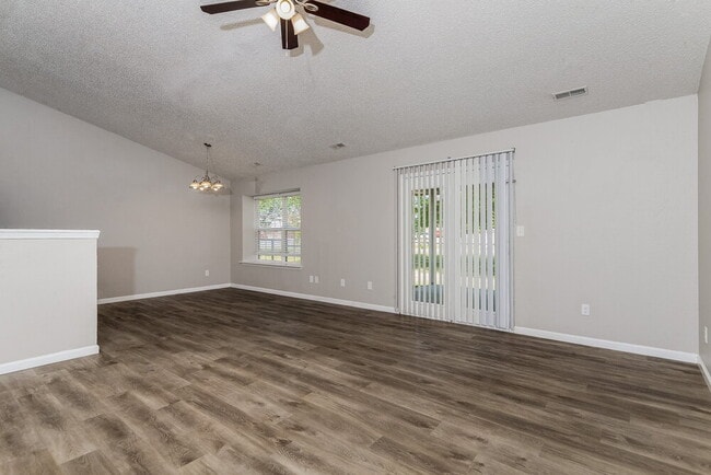 Building Photo - 8043 Southern Trails Pl