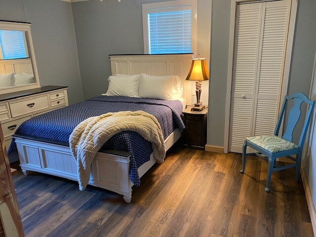 2nd bedroom - 2404 Elm St