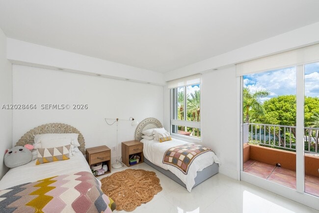 Building Photo - 781 Crandon Blvd