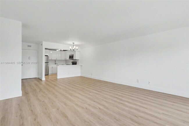 Building Photo - 1220 71st St