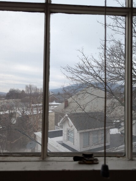 View of Glastenbury Mountain - 332 Main St