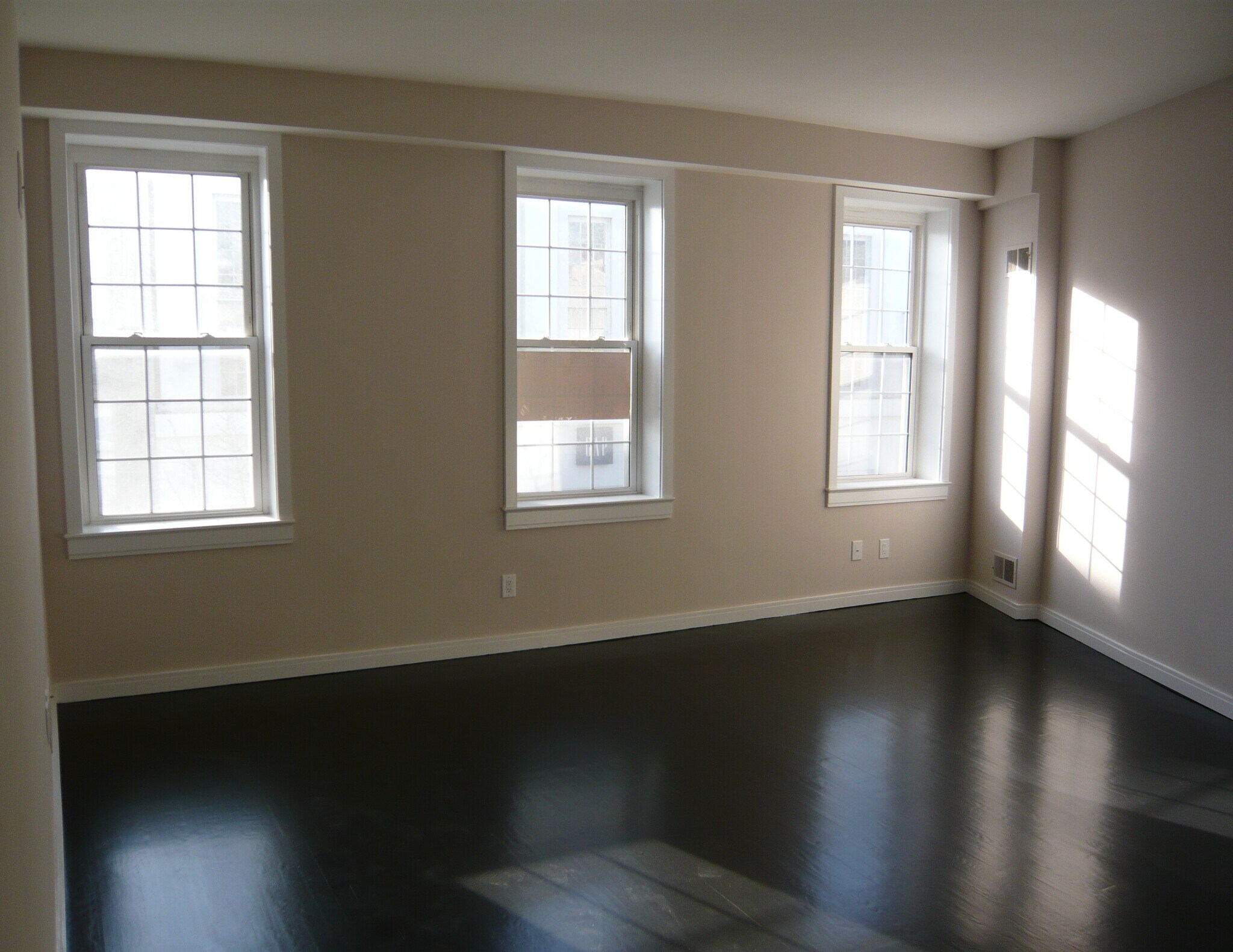 Living Room - 3144 N St NW