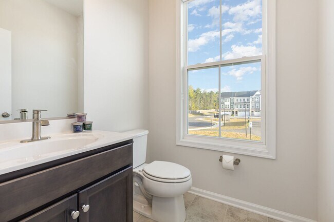 Building Photo - Upscale 2023 Build – EV Charger + Commuter...