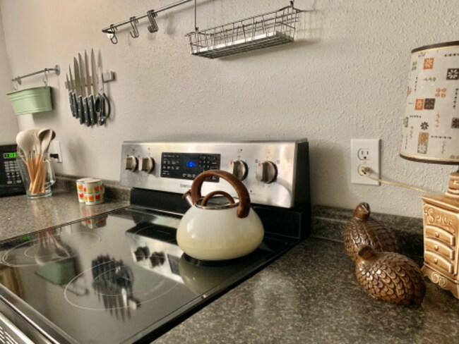 Building Photo - 1008 Princeton Ave