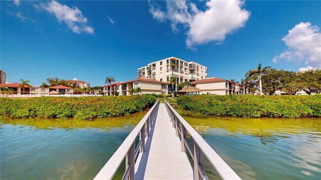 Building Photo - 6218 Palma Del Mar Blvd S