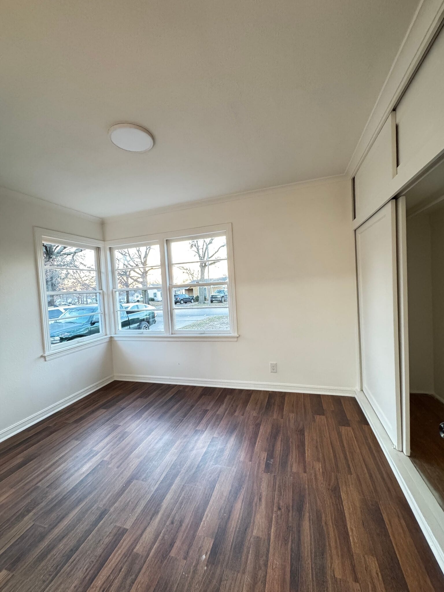 Building Photo - 1436 S Hickory Ave