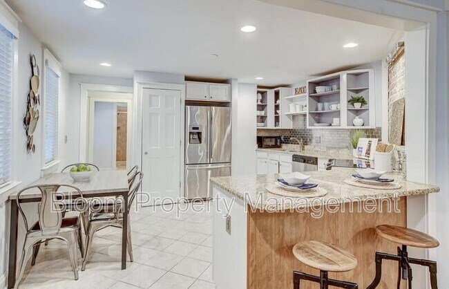 Building Photo - 50 Morris St