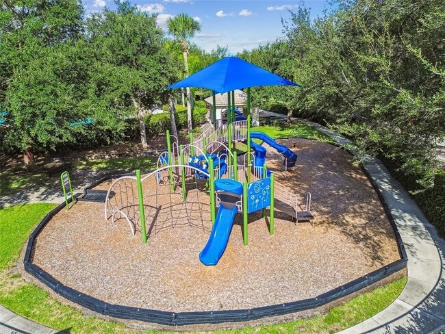 Building Photo - 12320 Fairlawn Dr