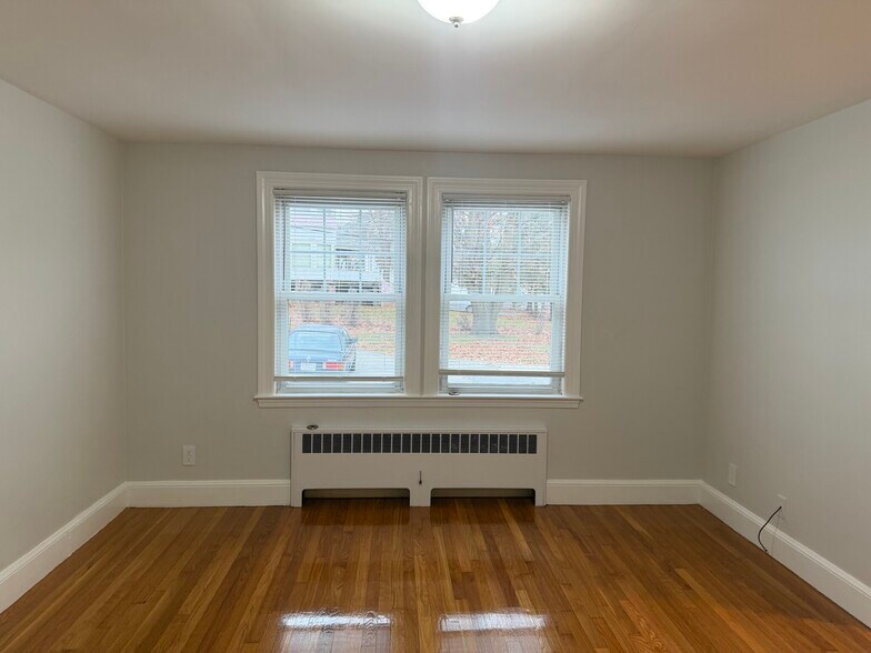 Building Photo - 460 Highland Ave