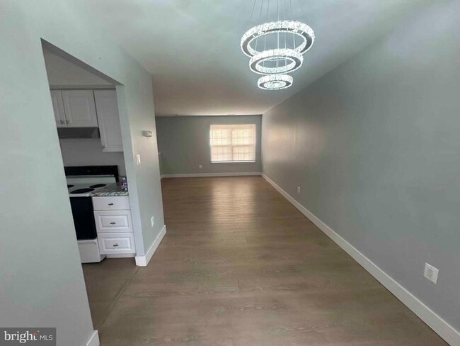 Building Photo - 104 Willow Turn