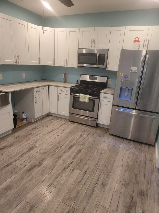 Building Photo - 7008 Ditman St