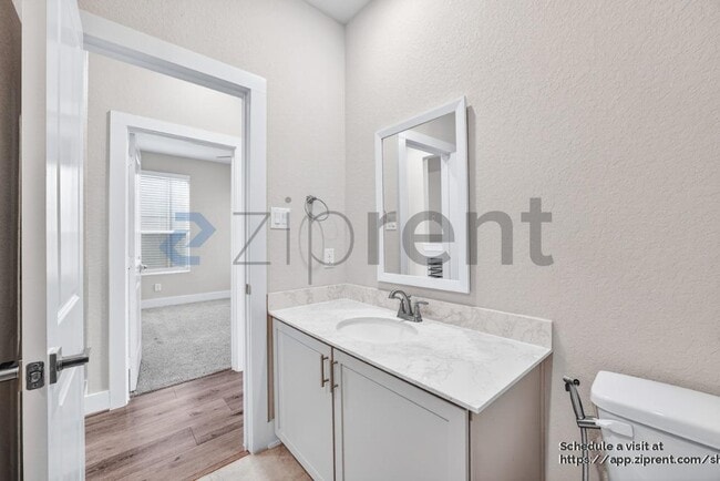 Building Photo - 8851 Oakland Rd