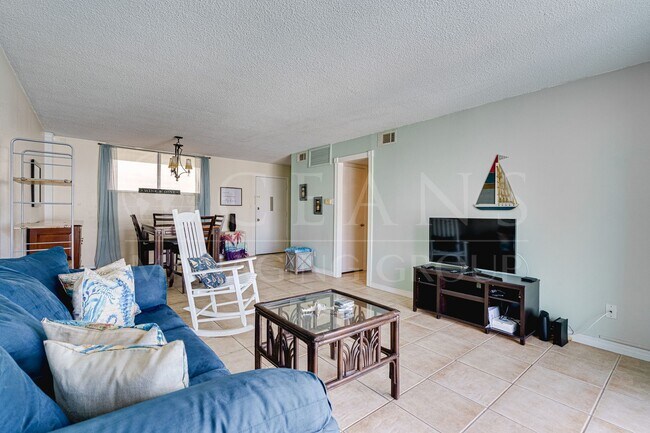 Building Photo - 2727 N Atlantic Ave