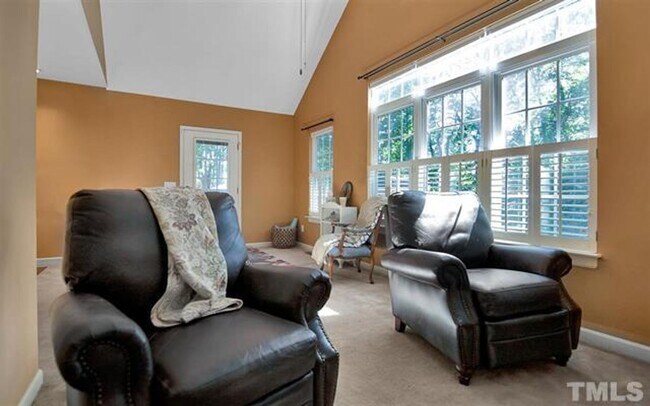 Building Photo - Ranch Home Available - Walk to Downtown Wake Forest!