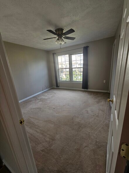 Building Photo - 5308 Castlestone Dr