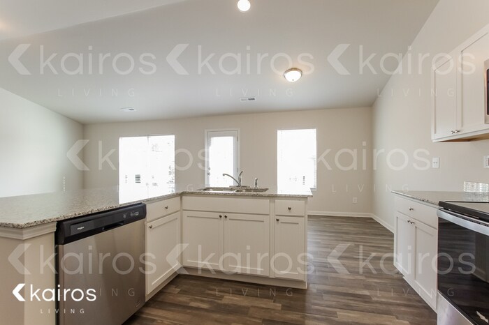 Building Photo - 1190 Silvertrace Dr