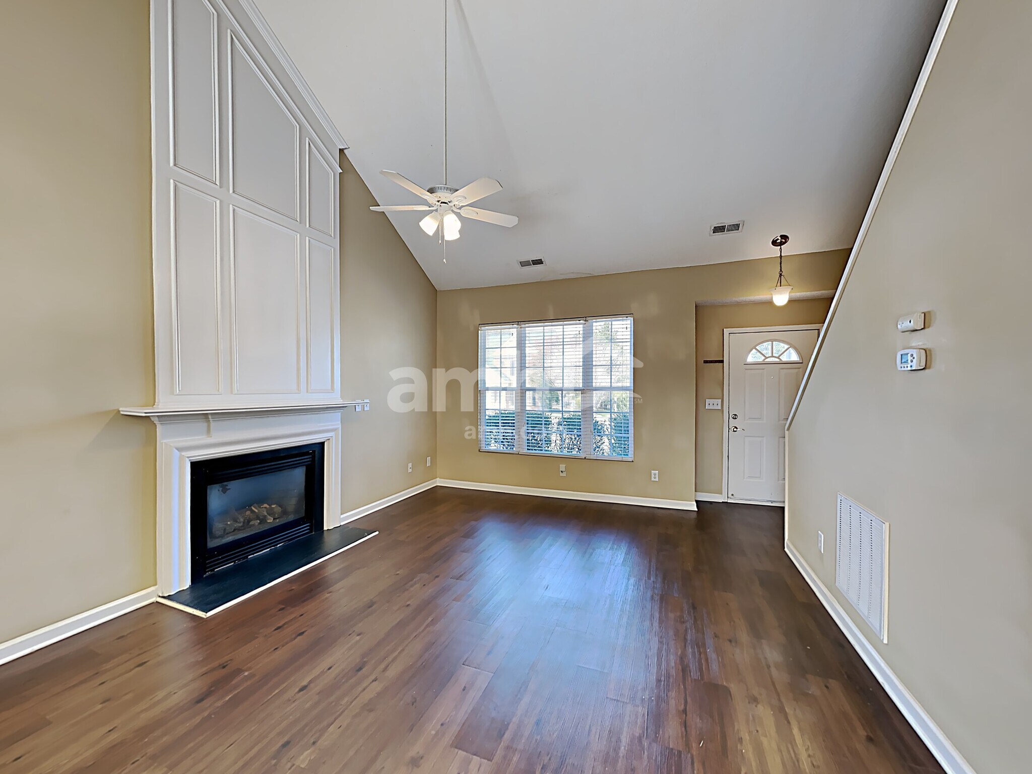 Building Photo - 116 N Honey Springs Ave