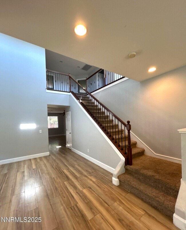 Building Photo - 2065 Long Hollow Dr