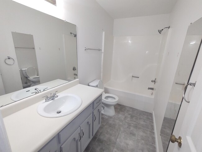 Building Photo - 1007 Kinsey Dr SE