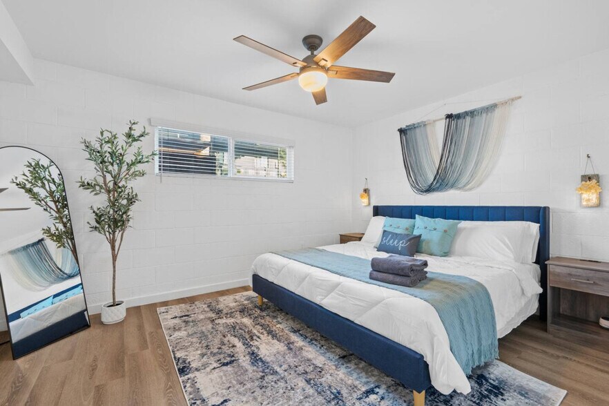 Building Photo - 1741 S Mill Ave