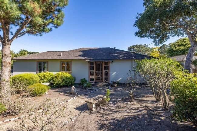 Building Photo - 969 Egan Ave