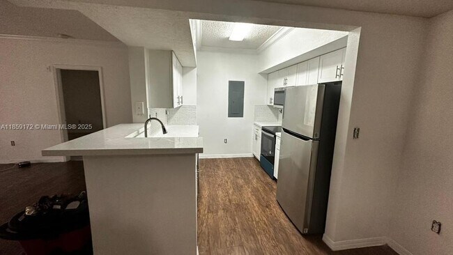 Building Photo - 215 SW 117th Terrace