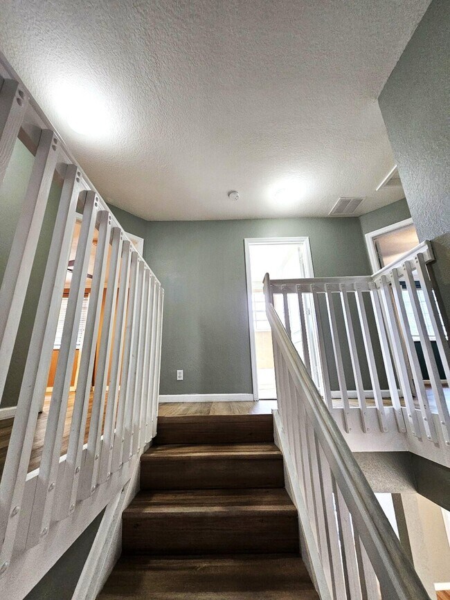 Building Photo - 169 Berenger Walk