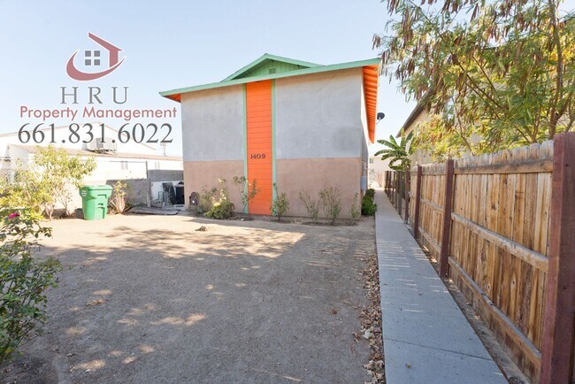 Primary Photo - 1409 Lincoln St