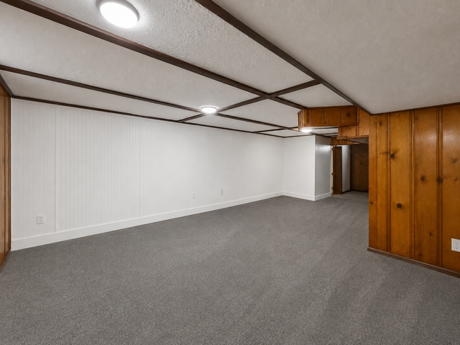 Building Photo - 2090 Moran Ave