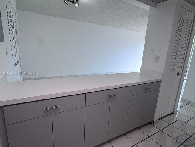 Building Photo - 820 NW 87th Ave