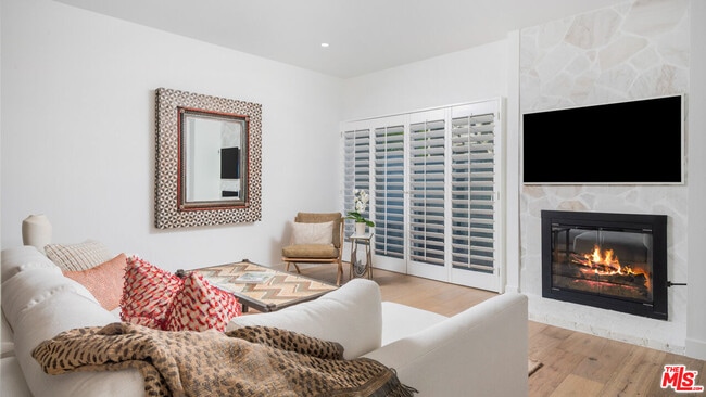 Building Photo - 35 Village Pkwy