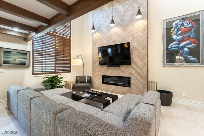 Building Photo - 2845 Queens Courtyard Dr